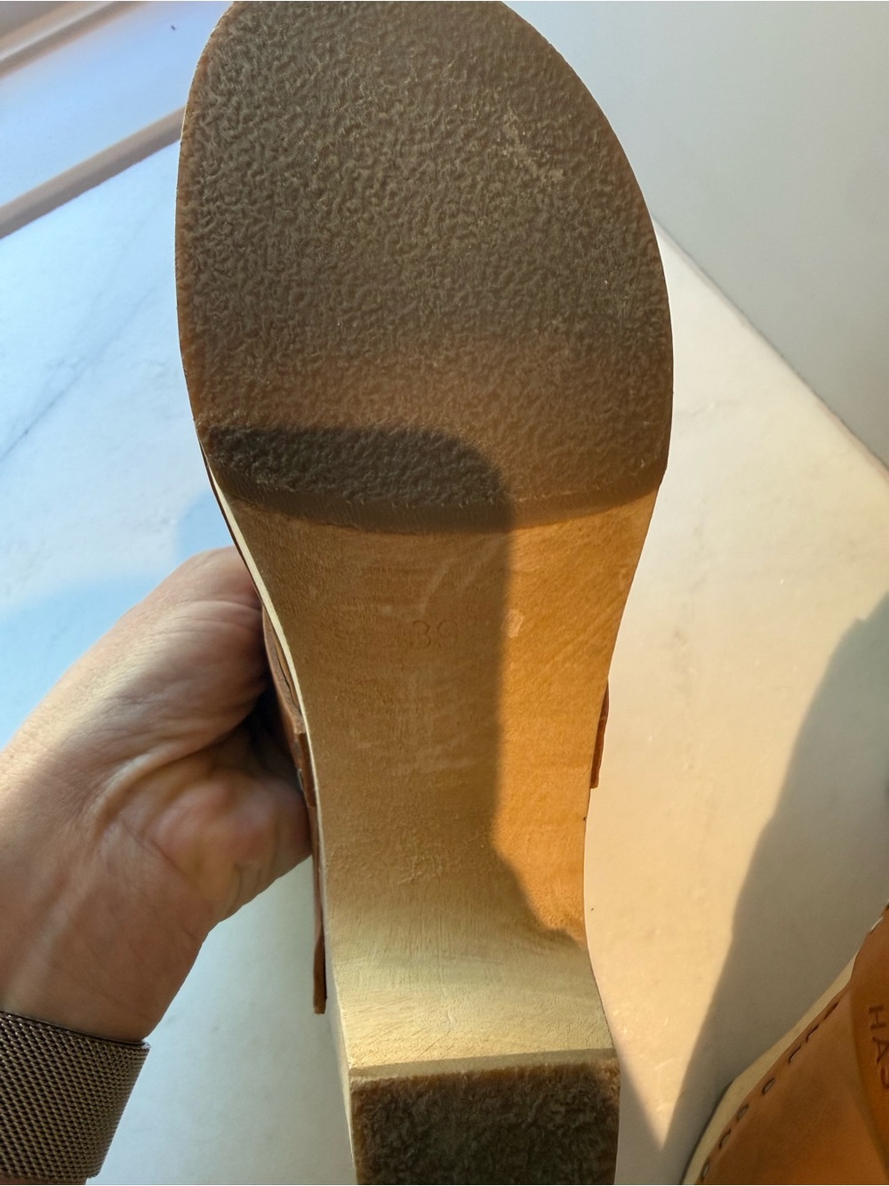Swedish Hasbeens Mustard Tan Leather Clog Heels - Picture 3 of 5